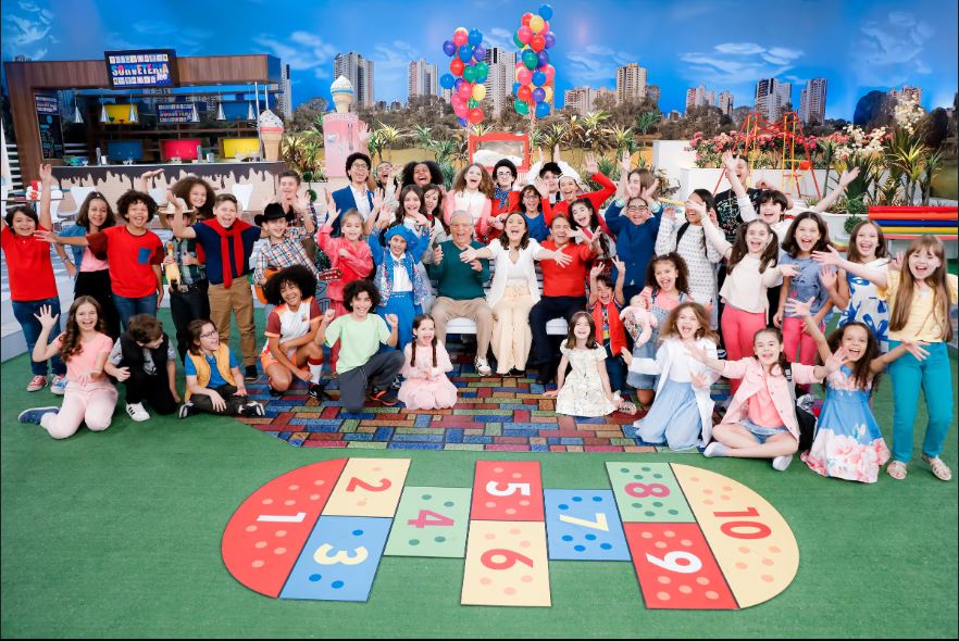 A Pracinha, a praça é nossa, e a praça da alegria, SBT, como embaixadora da Associação Verde Esperança, com Samir Selman Jr.