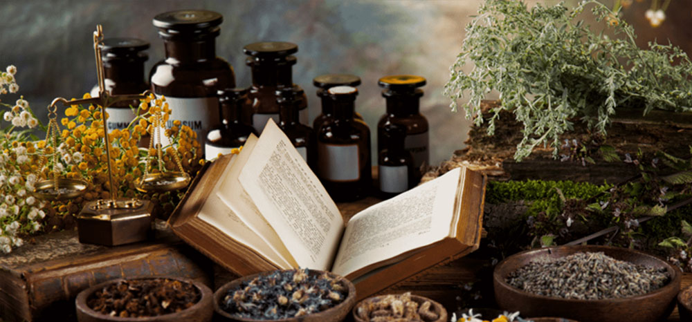 Banner do projeto SABER da Associação Verde Esperança, com chamada para atividades gratuitas em saúde mental, práticas integrativas e valorização dos saberes populares.